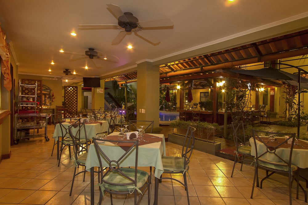 Hotel Iguana Verde 26/34