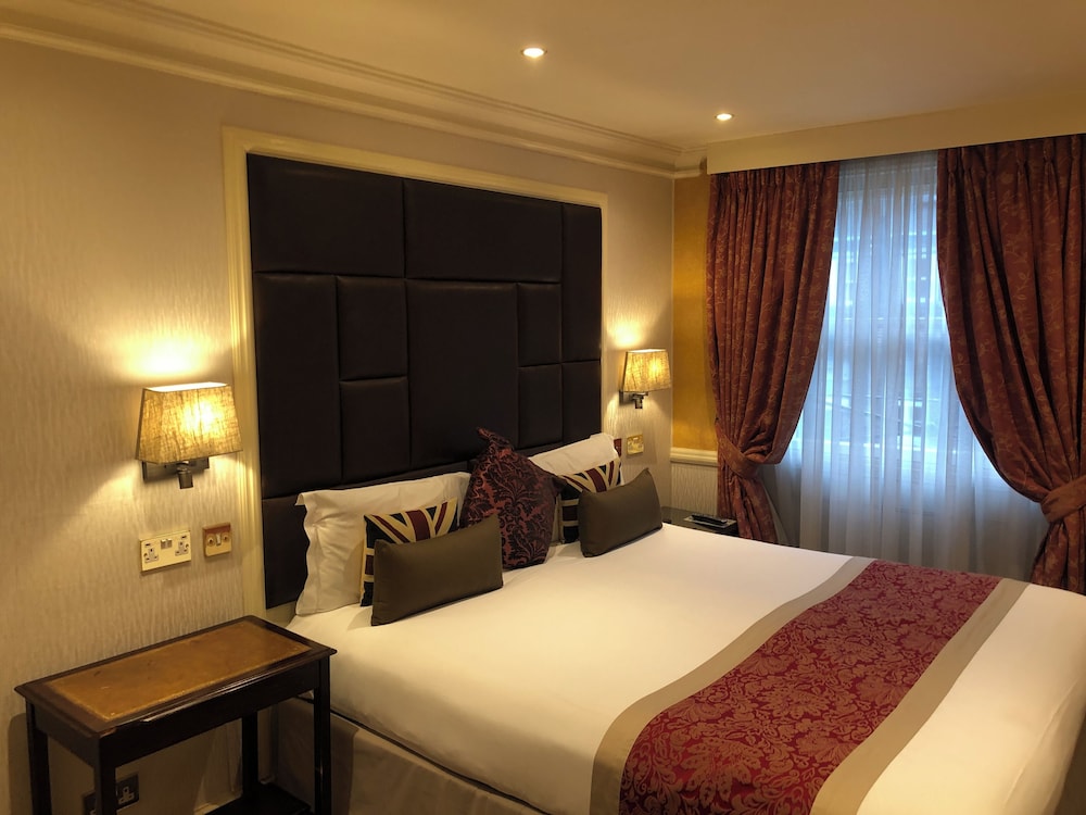 1 BEDROOM, SUITE