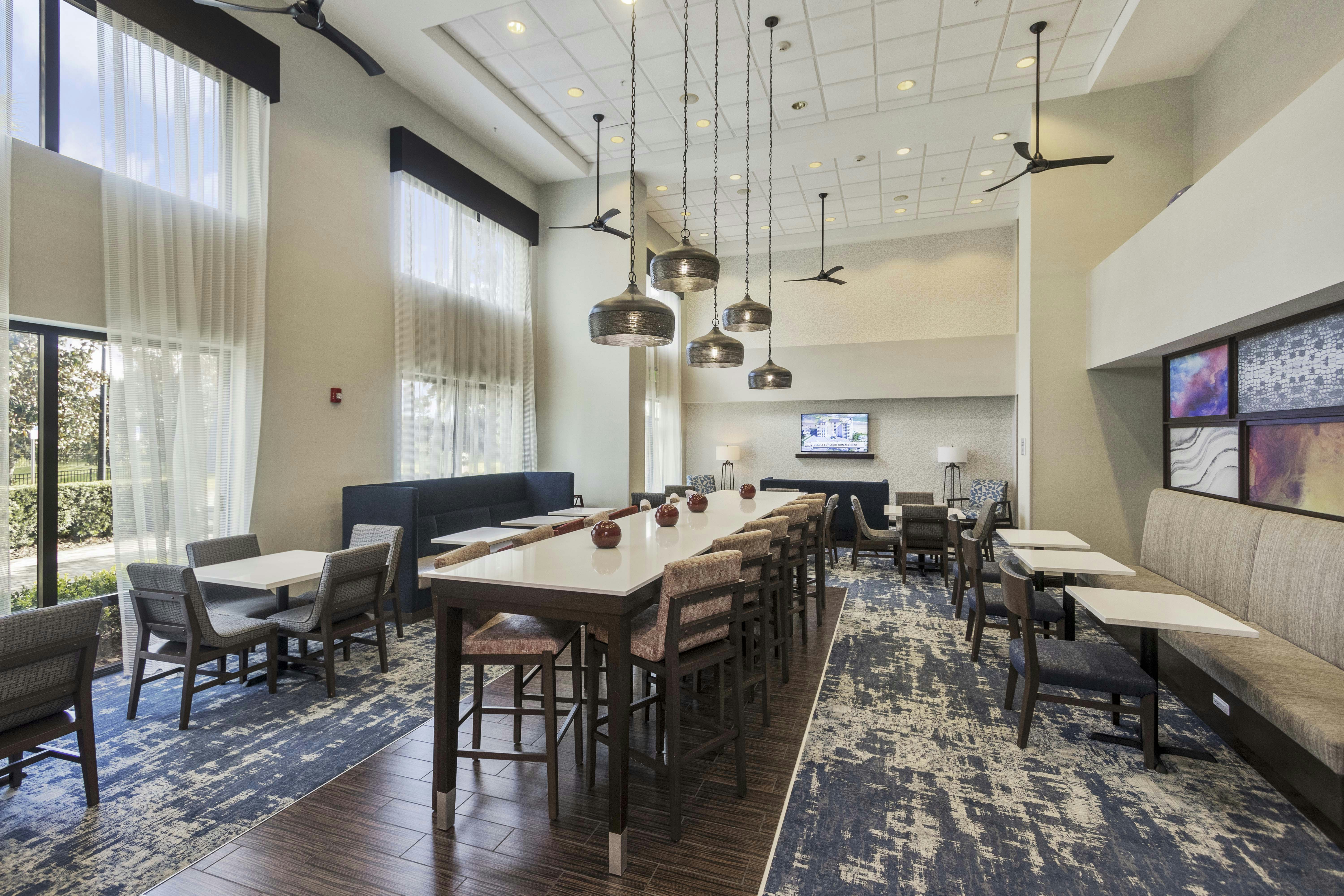 Hampton Inn Suites Orlando Apopka 10/15