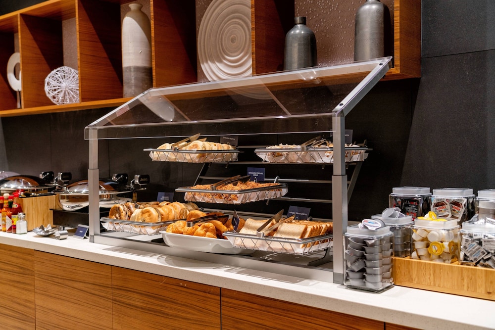 SpringHill Suites by Marriott Oakland Airport 23/33