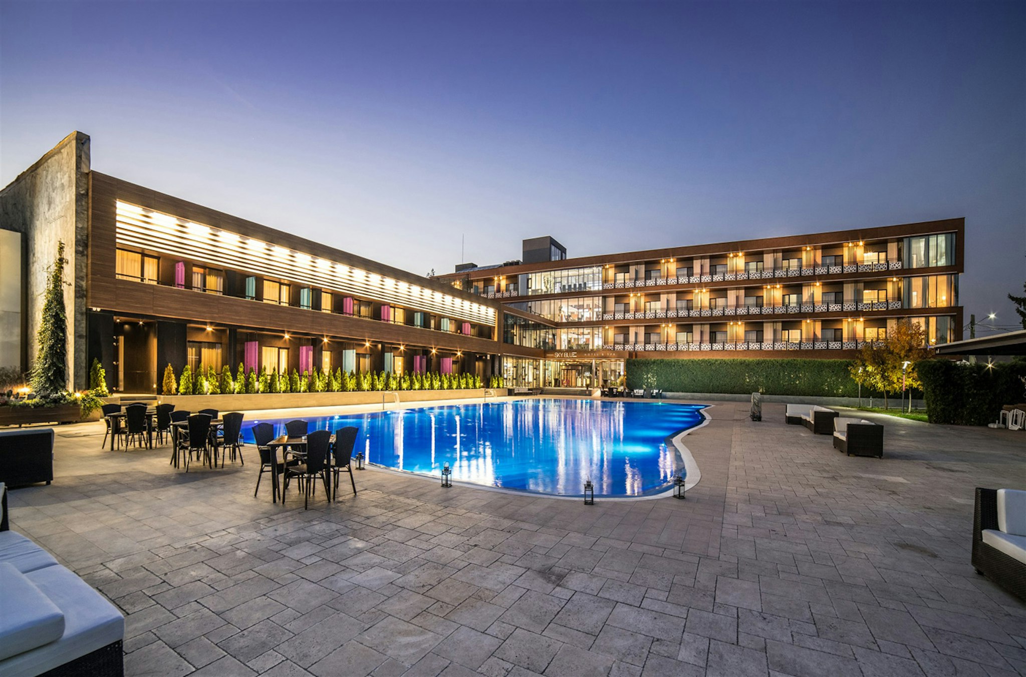 Sky Blue Hotel Spa 2/55