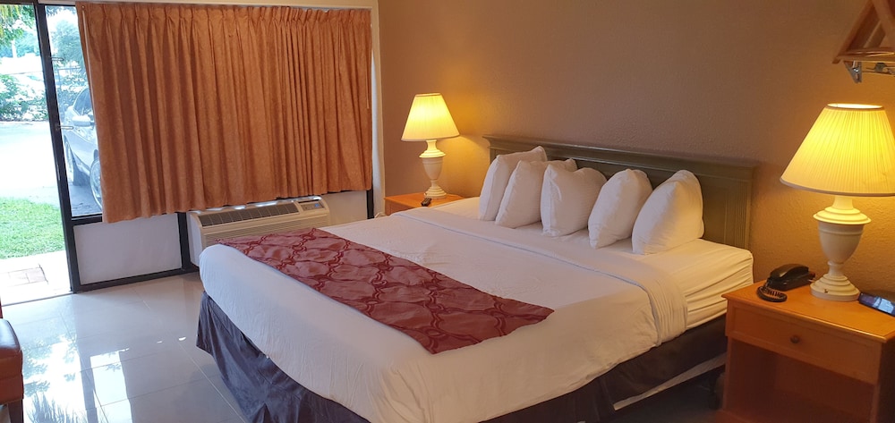 Garden Inn Homestead 30/81