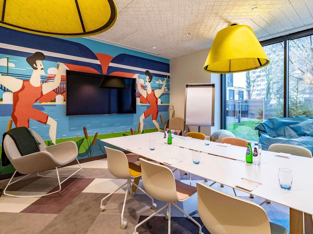 Ibis Styles Warszawa Centrum 61/76