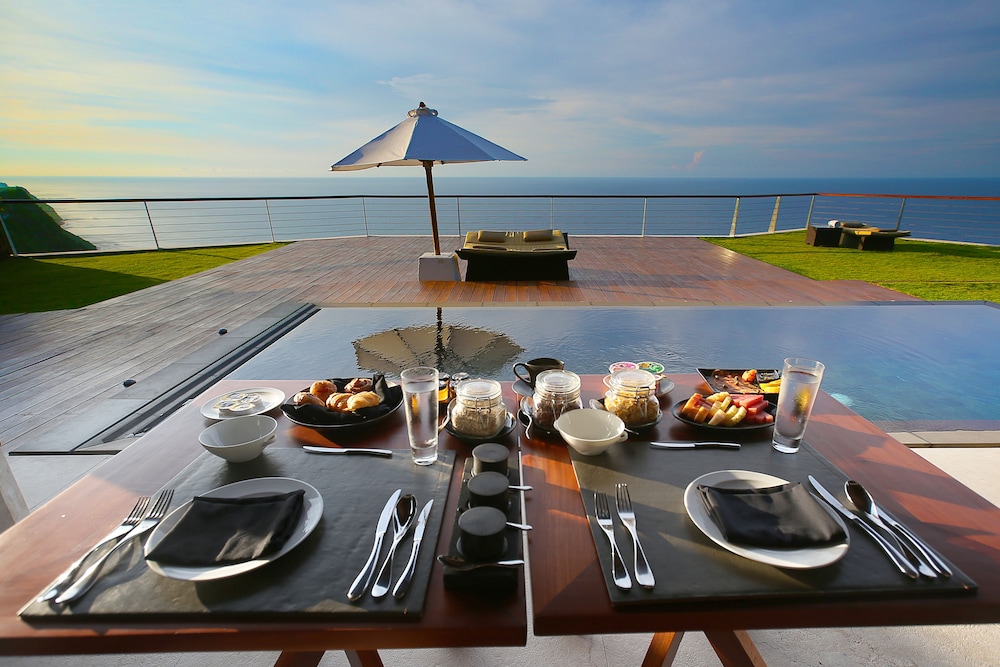 The Edge Bali 34/50