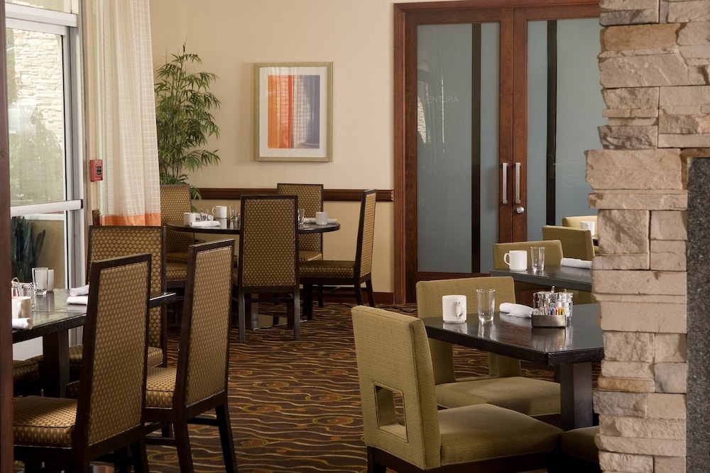 Courtyard By Marriott Los Angeles Sherman Oaks 28/34