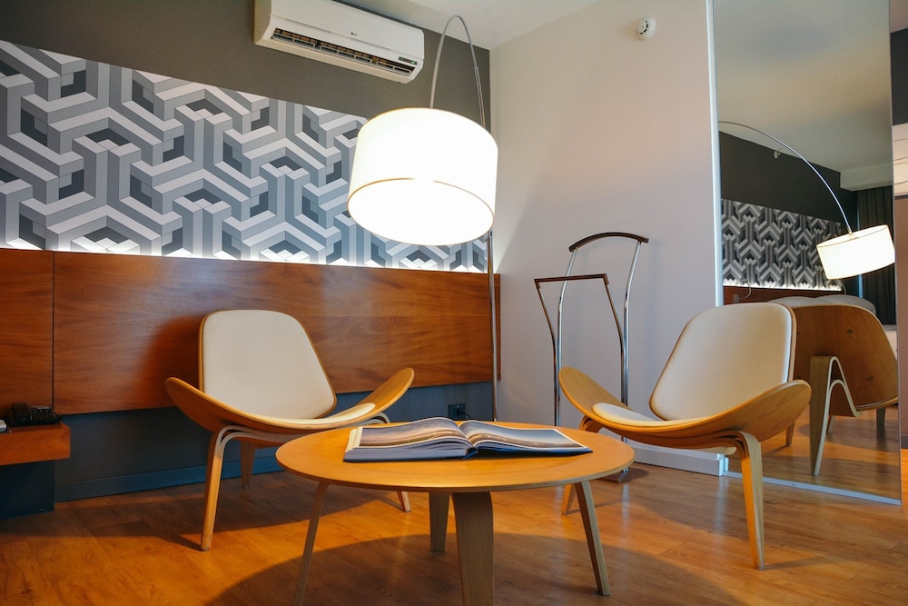 BIT Design Hotel 69/85