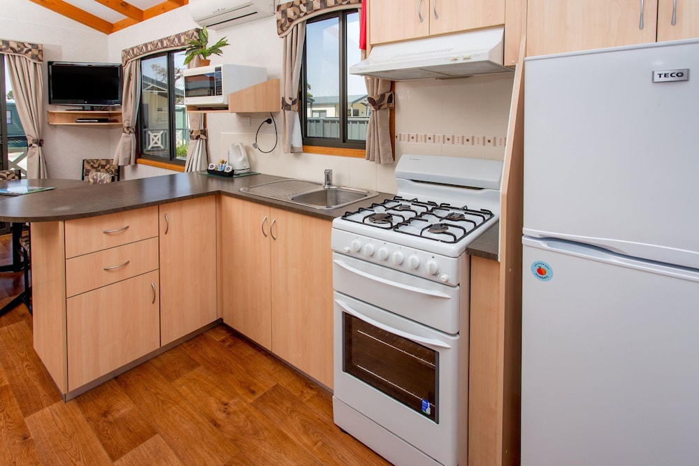 Big4 Whiters Holiday Village 8/50