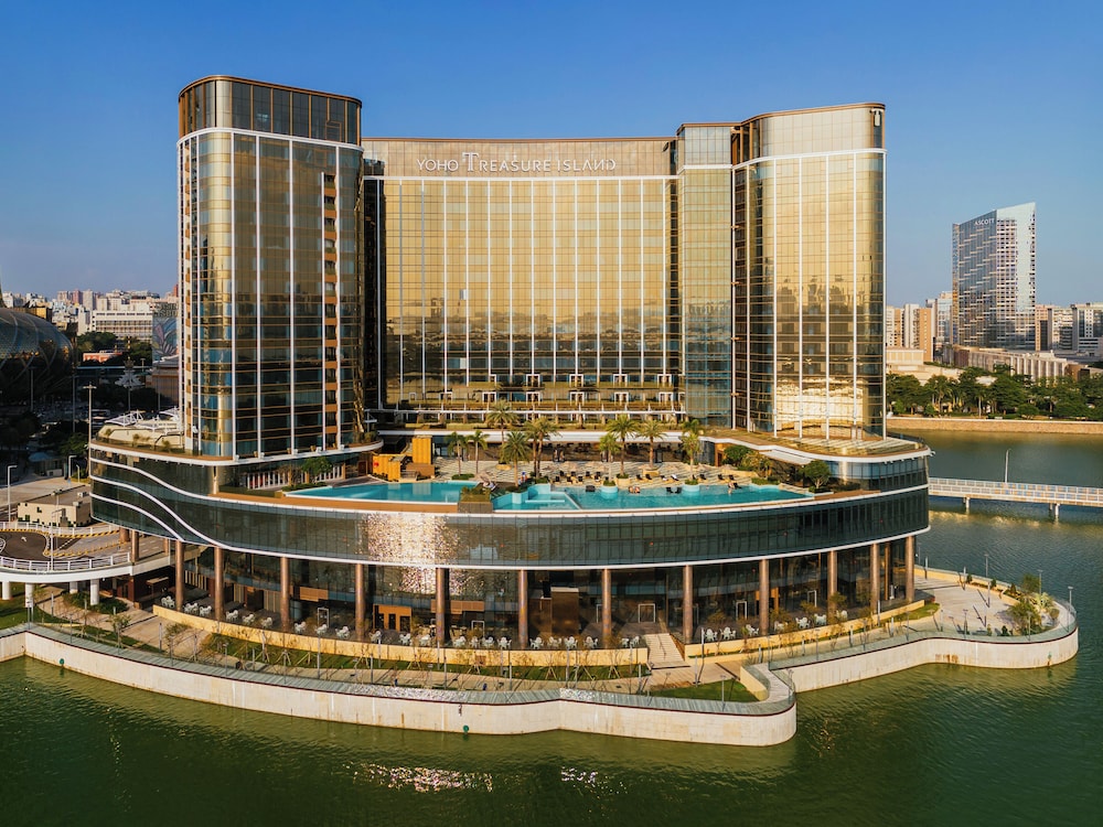 YOHO Treasure Island Hotel 3/60