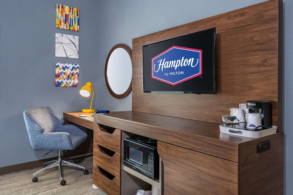 Hampton Inn & Suites Hopkinsville 38/45
