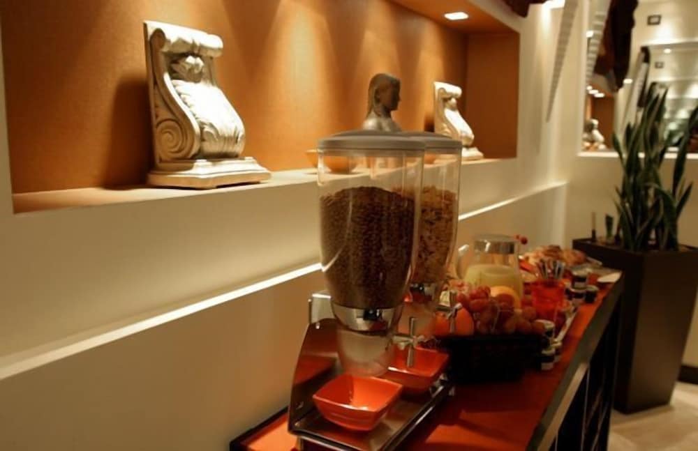 拉迪纳蒙酒店(Hotel Latinum) 图片4