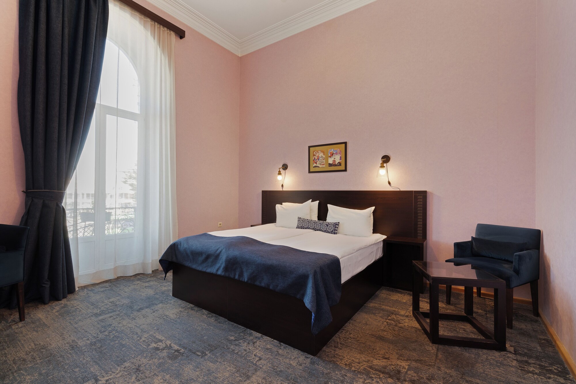 COMFORT, TWIN BEDS