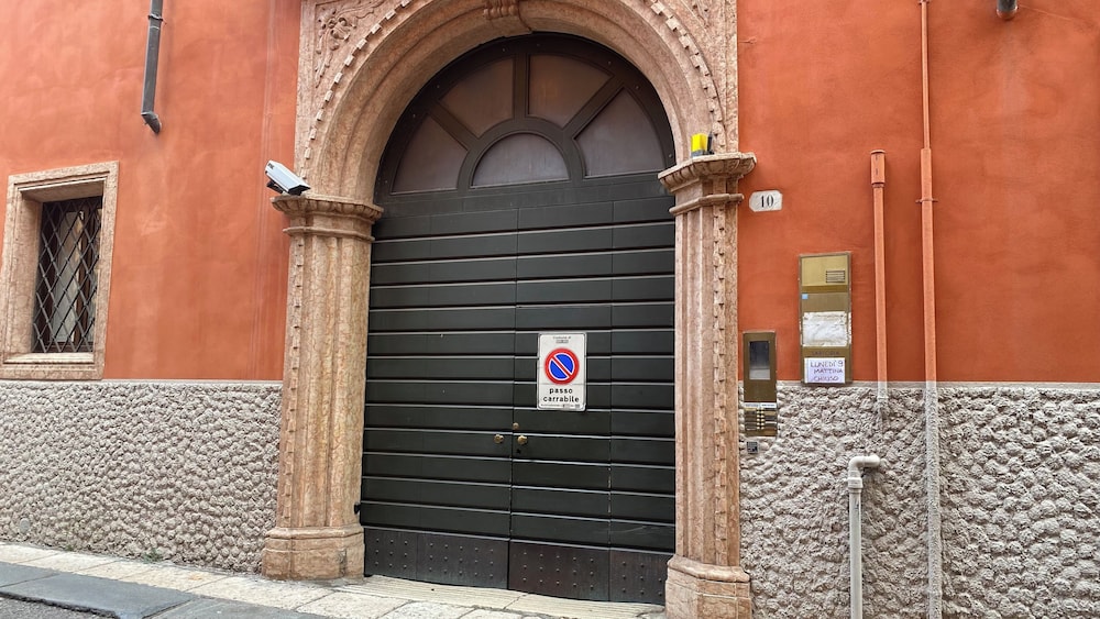 Verona Journeys 9/50