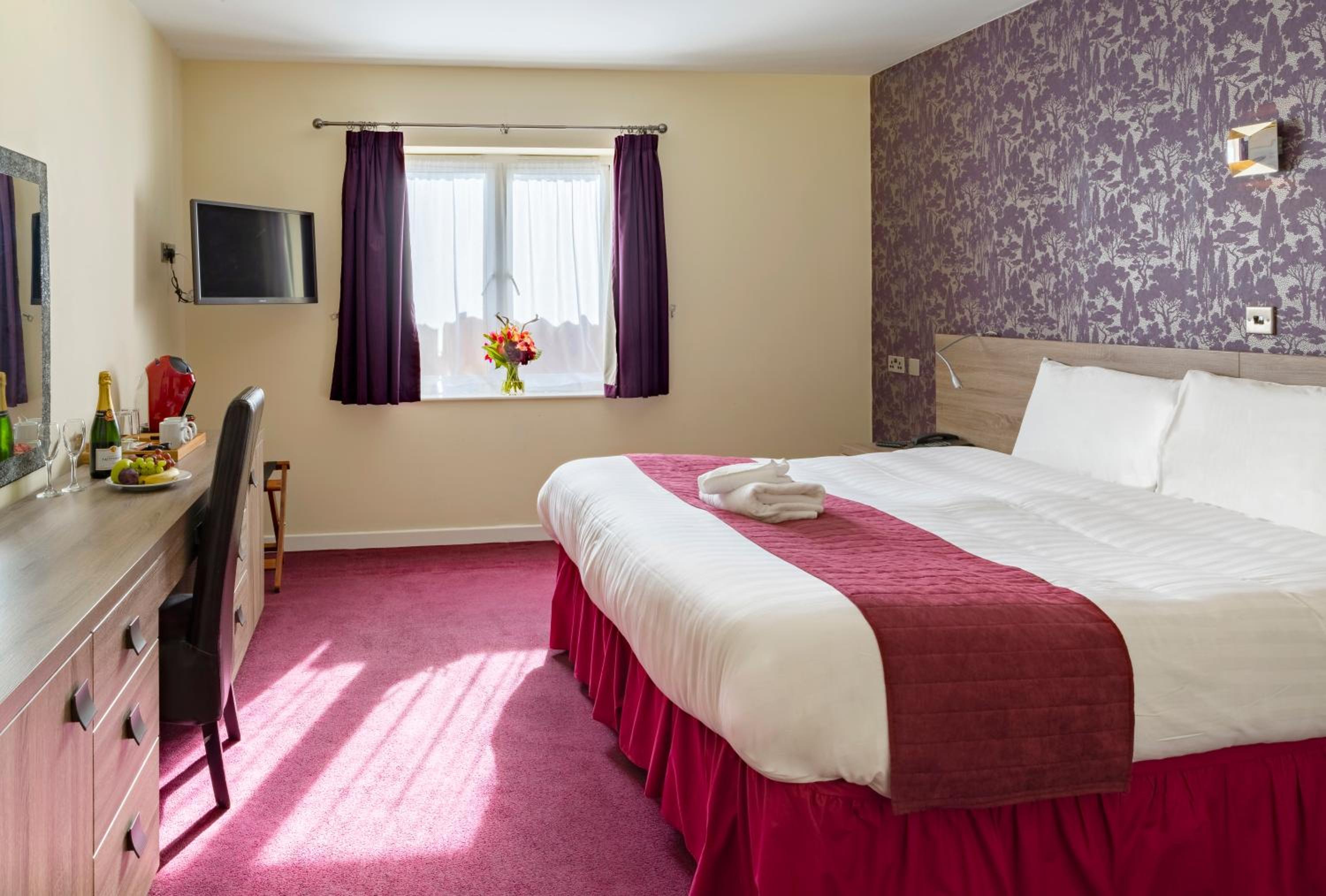 Room, Double Bed