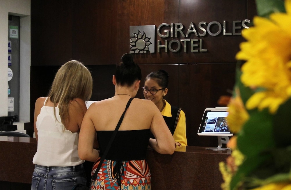Girasoles Hotel 49/54