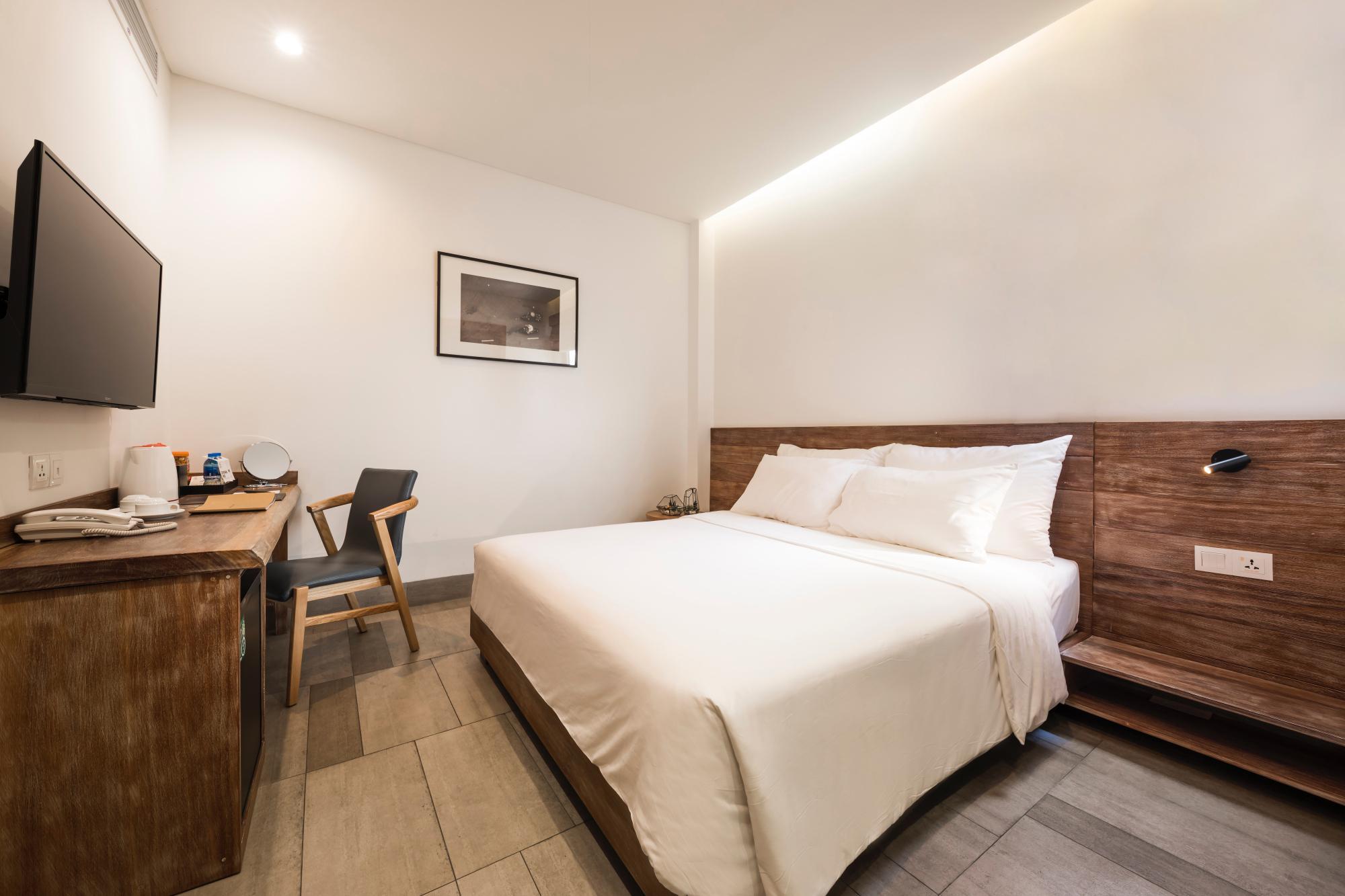 Mini, Double Bed