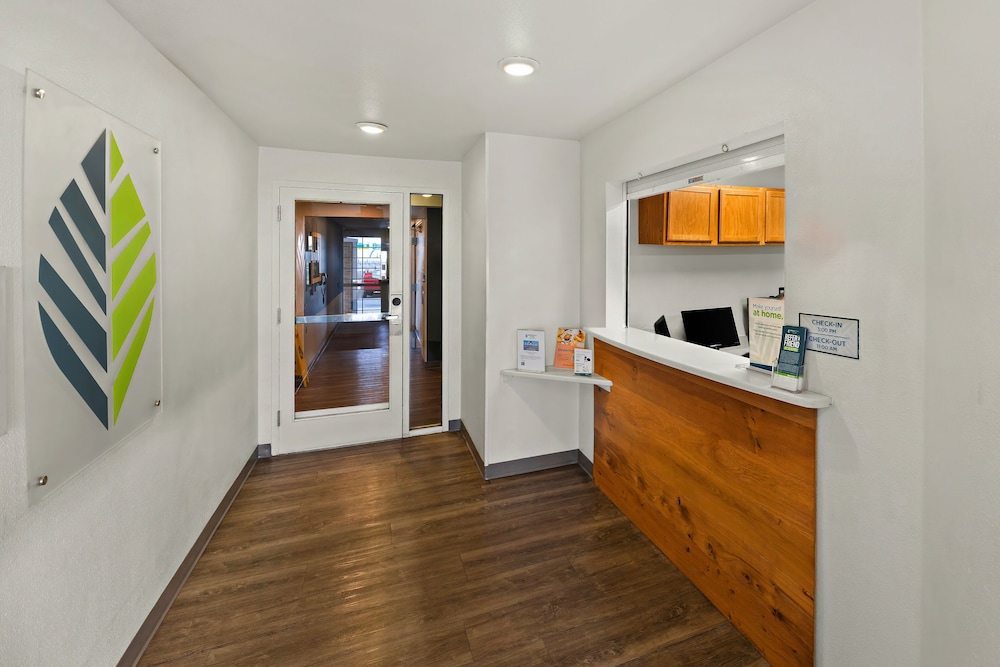 WoodSpring Suites El Paso I-10 Southeast 8/27