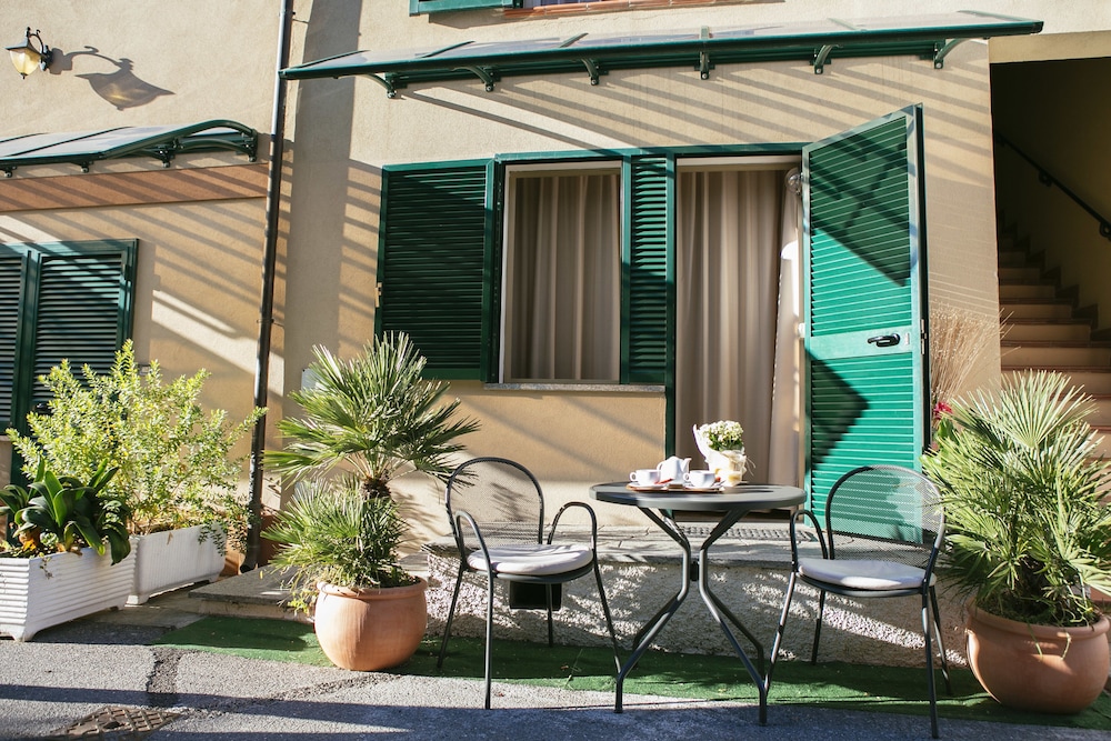 Hotel Delle Rose 47/50