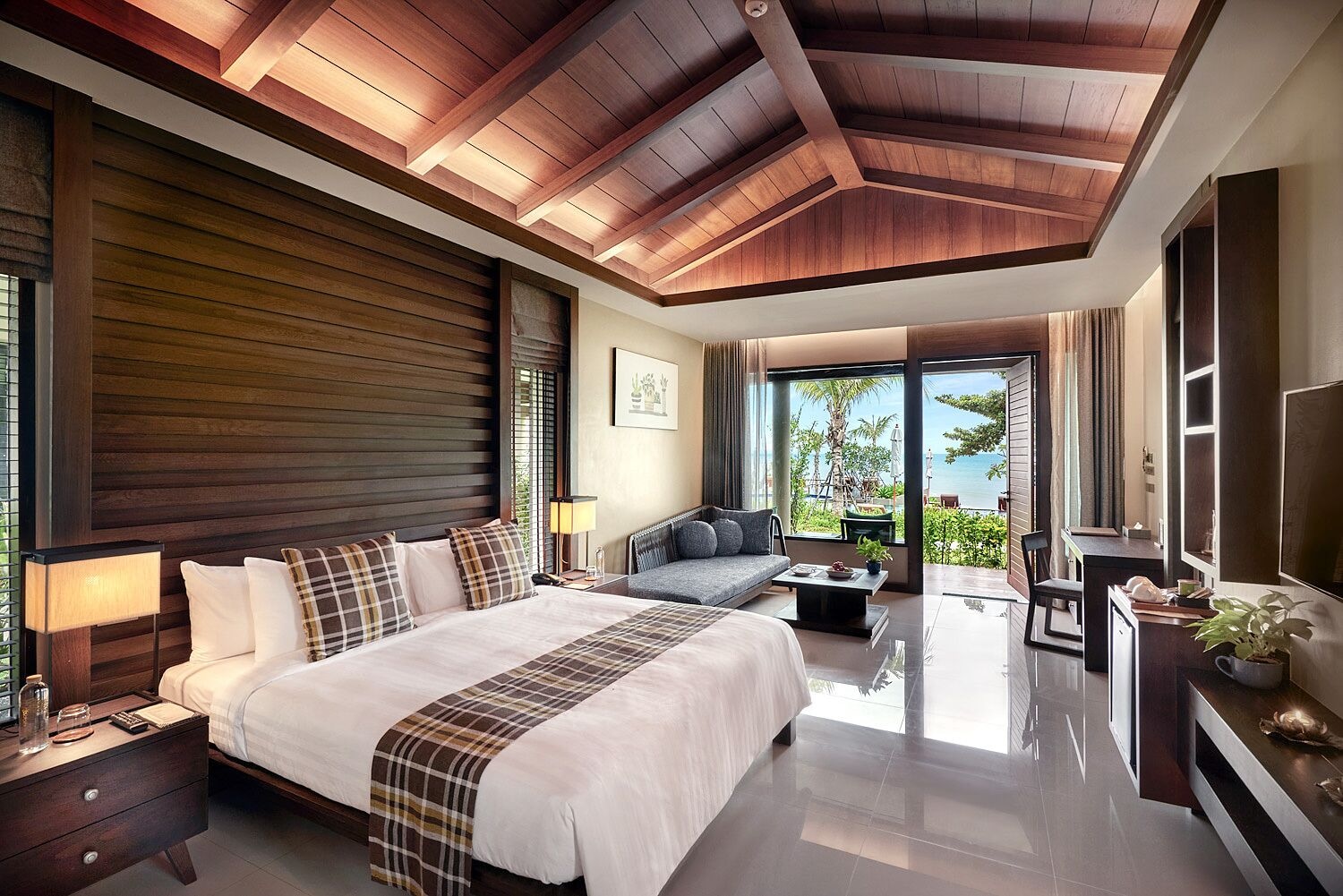 BEACH FRONT VILLA