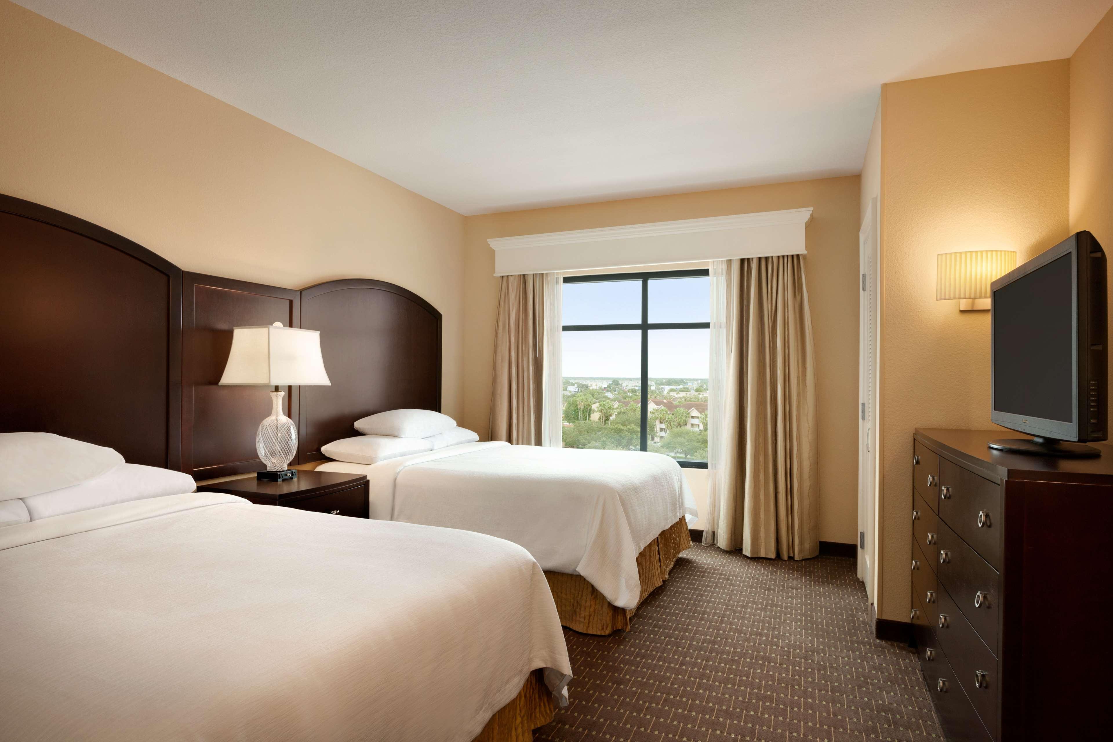 2 ROOMS, SUITE, 2 QUEEN BEDS