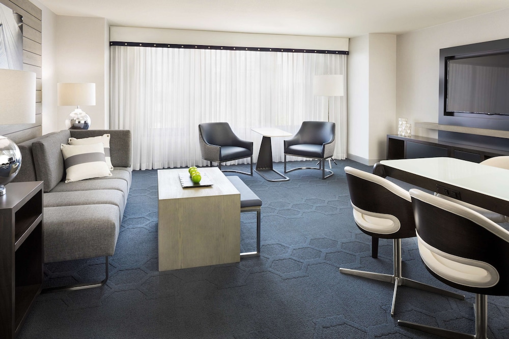 Hyatt At Fishermans Wharf 36/73