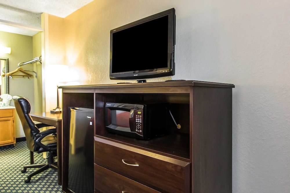 Quality Inn Duncan HWY 81 41/42