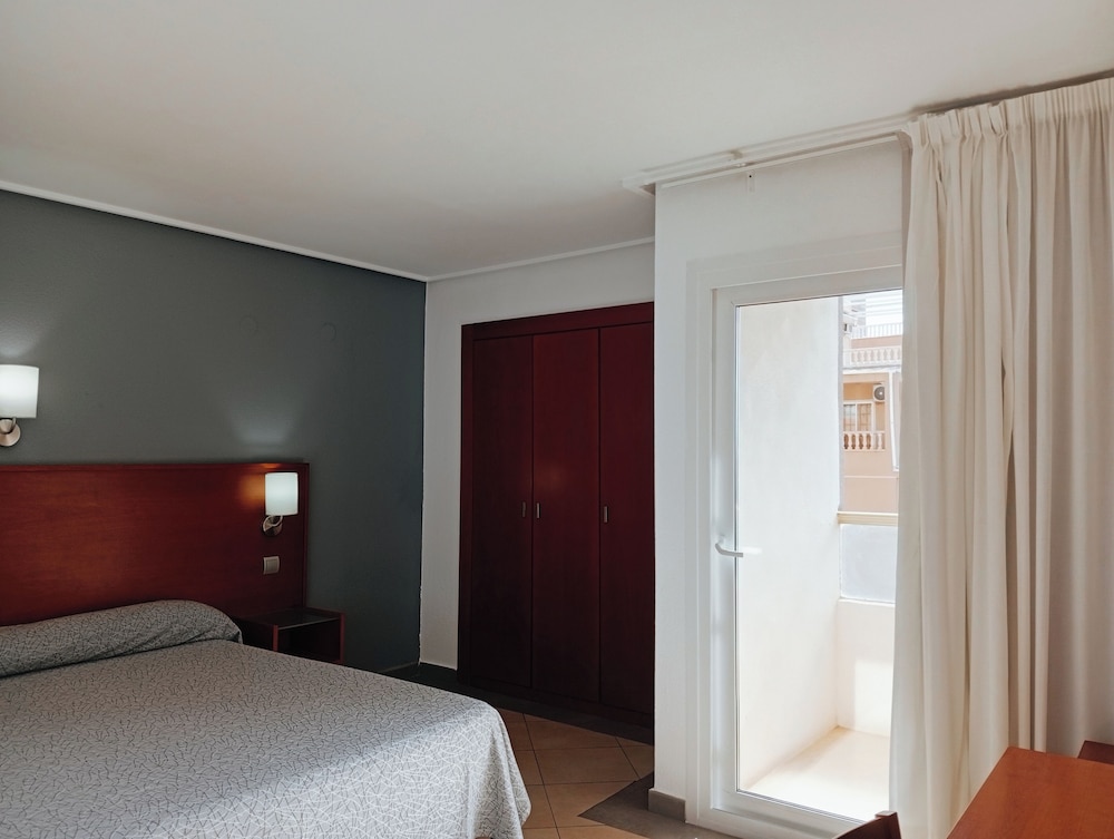 Torrejoven Hotel 24/69
