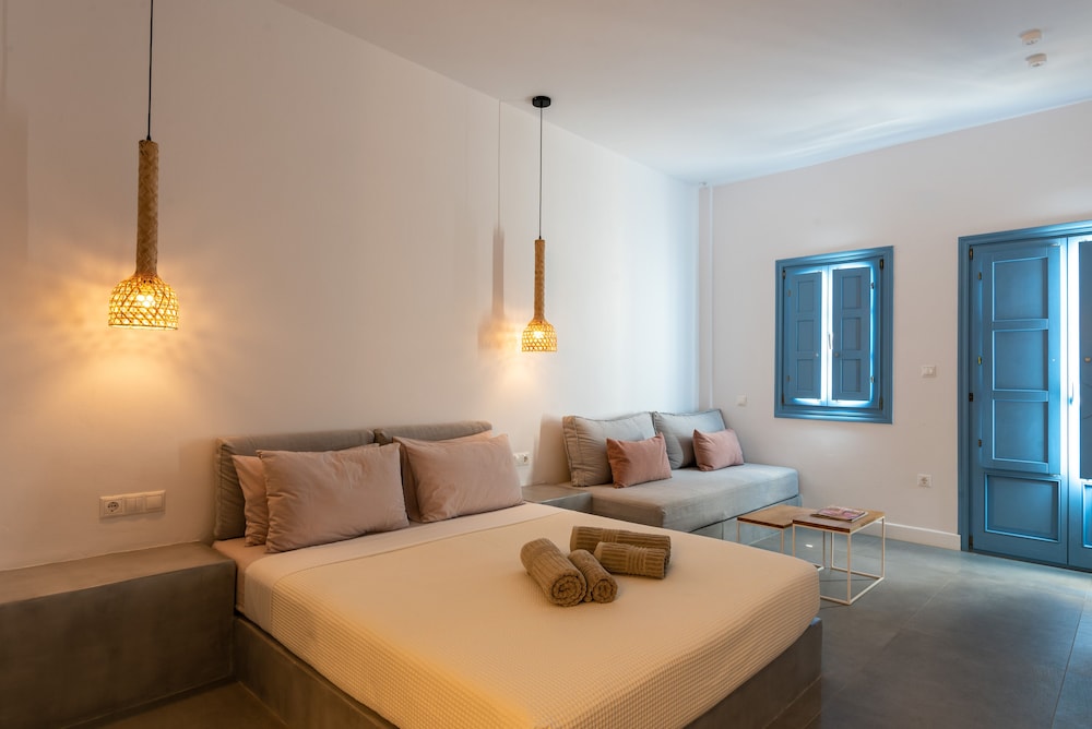 Ixthioessa Hotel 12/53
