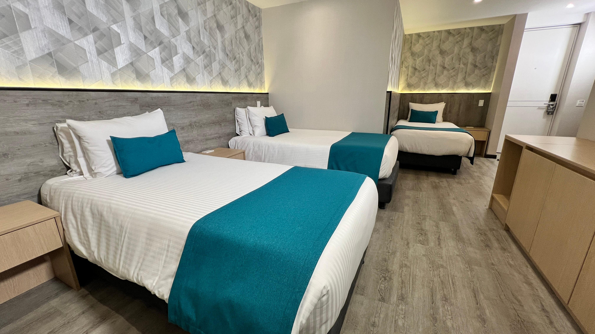 غرفة ديلوكس ثلاثية بإطلالة، Hotel Grand Park 4/10