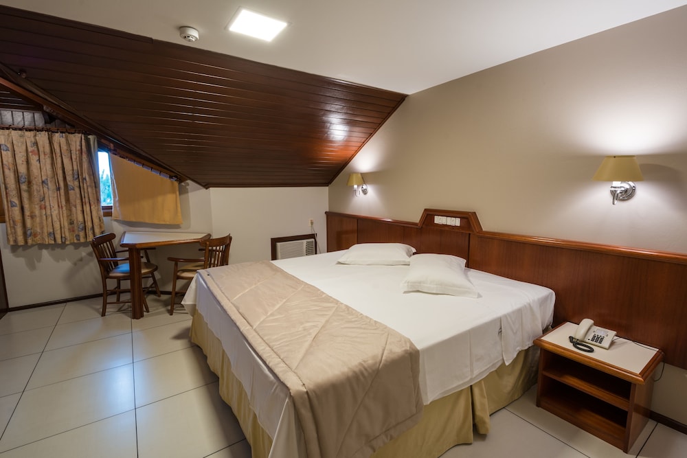 Hotel Fioreze Origem 20/68