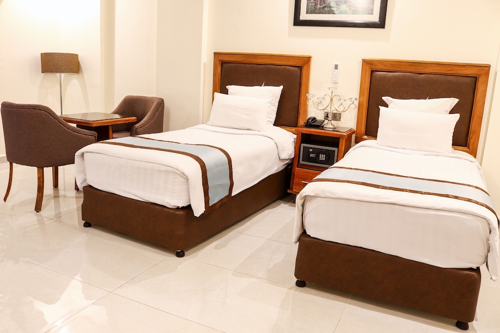Raed Hotel Suites 11/39