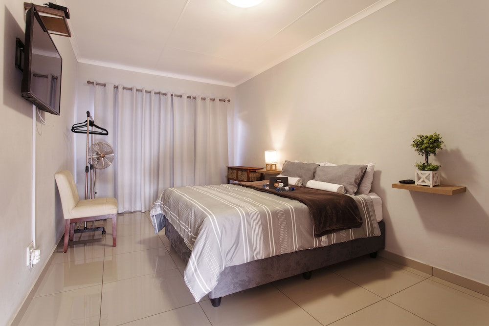 Menlyn Apartments 18/48