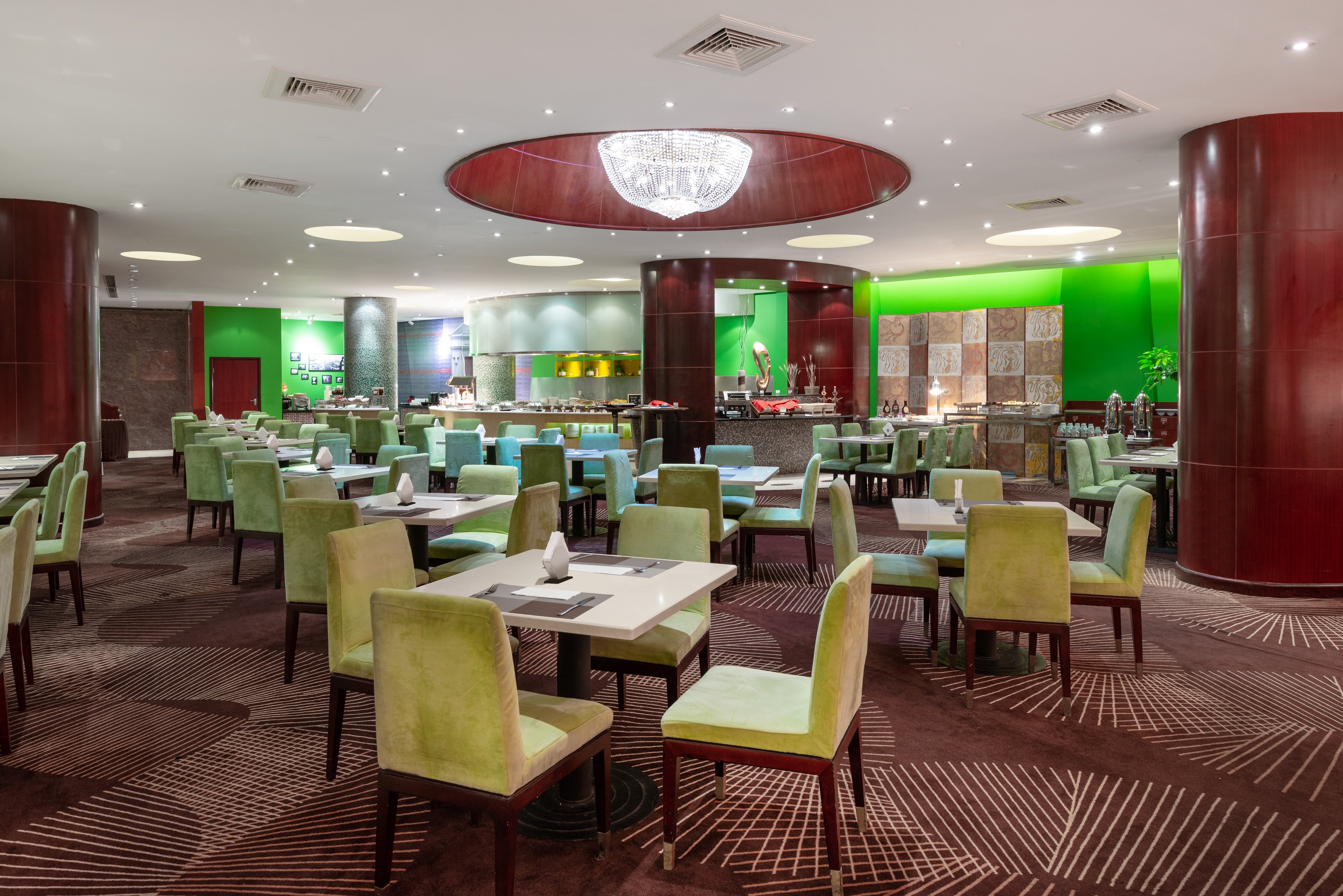 Holiday Inn Shanghai Pudong Nanpu 55/76