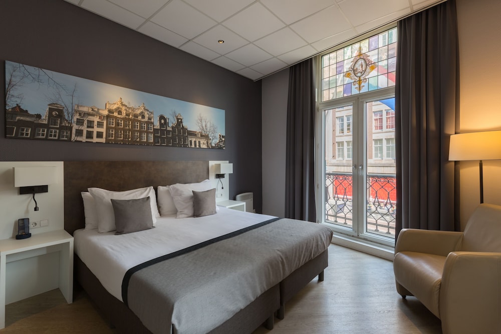 Hotel Amsterdam - De Roode Leeuw 24/59