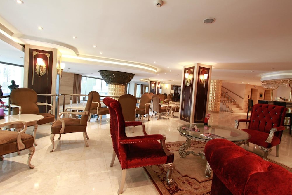 Mosaic Hotel 60/65
