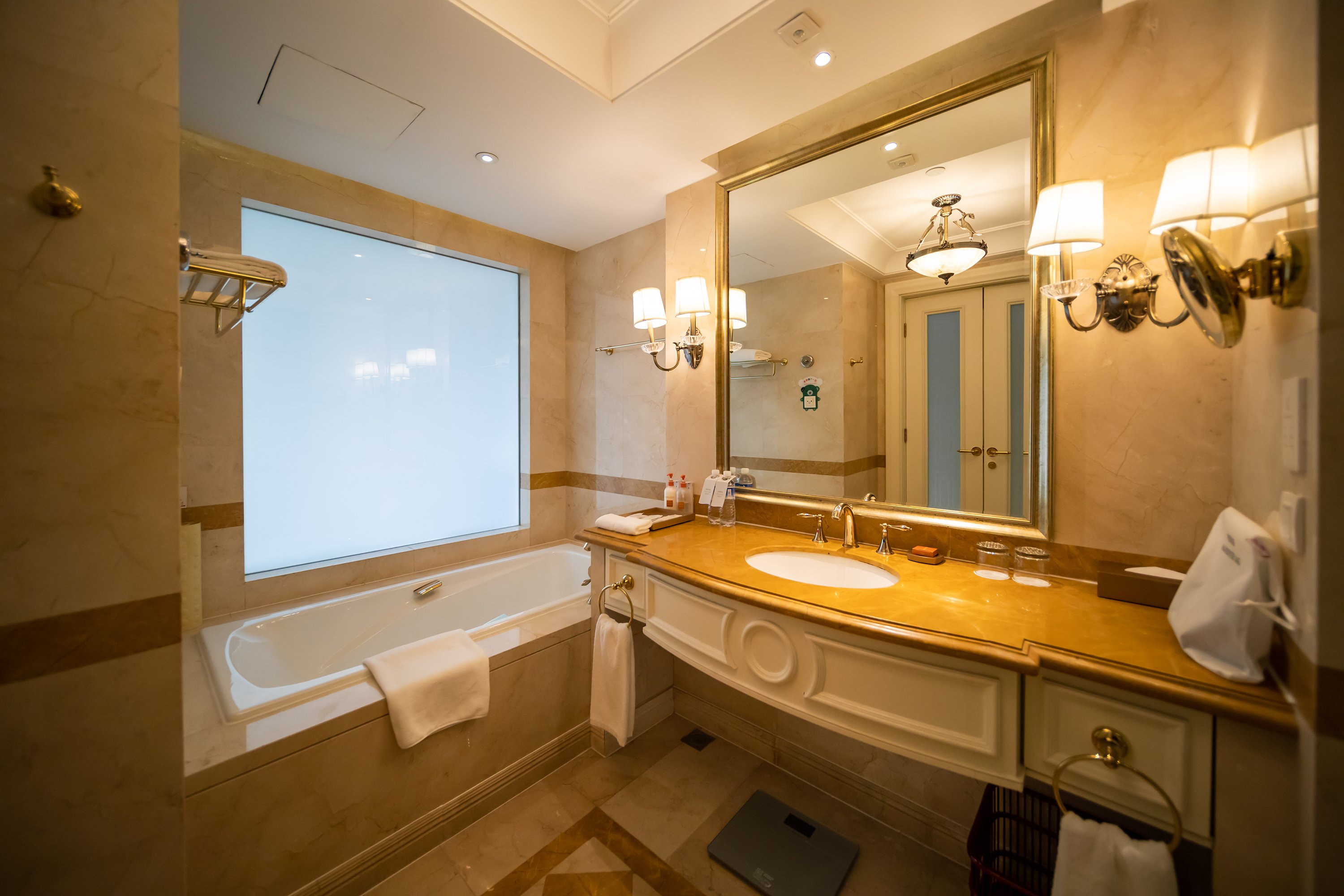 Crowne Plaza Qingdao Ocean Spring Resort 50/50