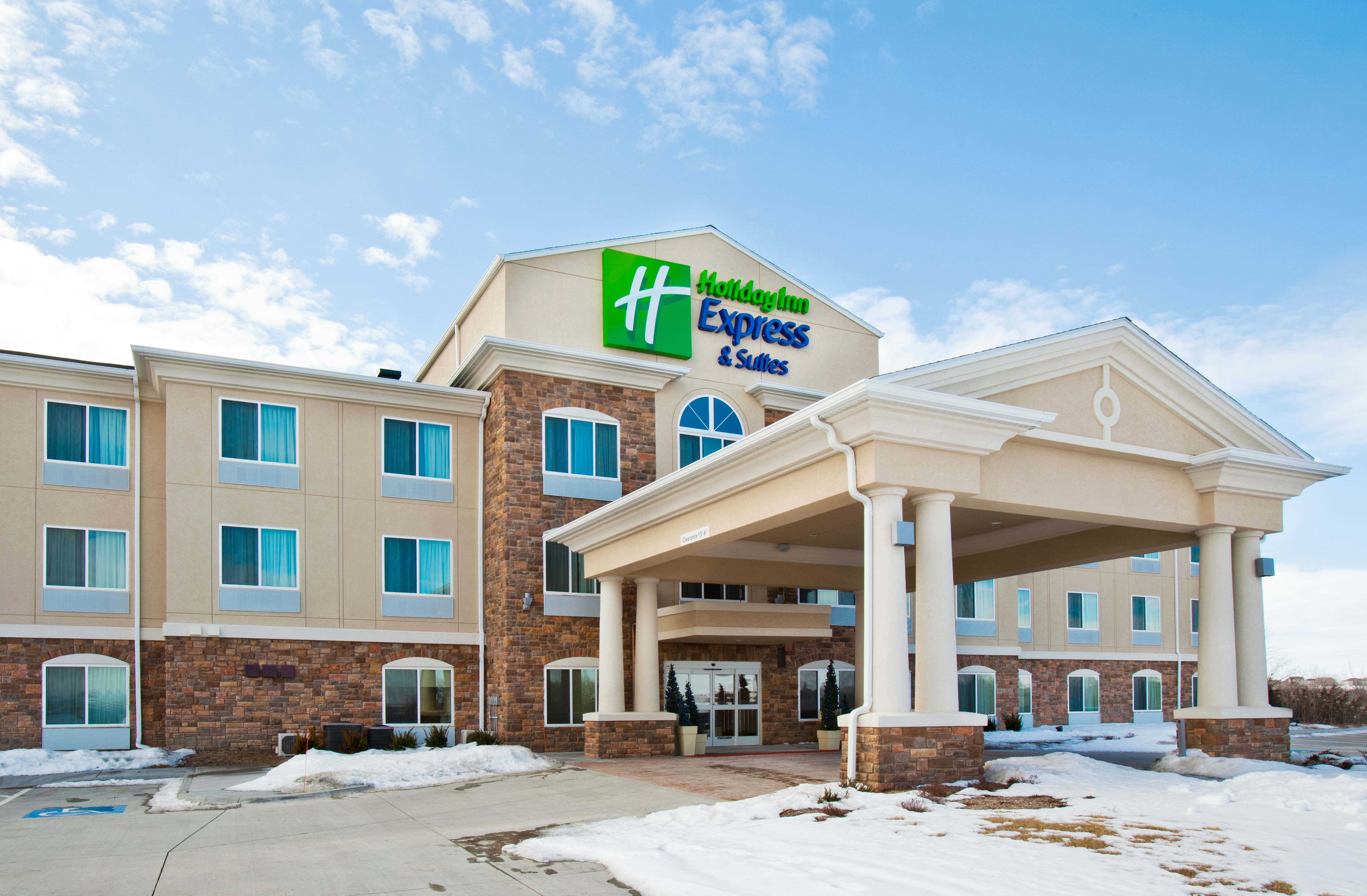 Holiday Inn Express Hotel And Suites Omaha I 80 52/53