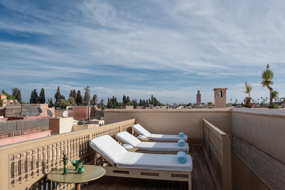 Riad 72 48/76