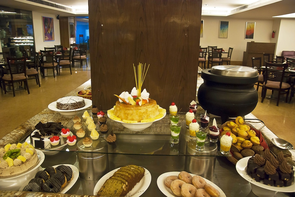 Taurus Sarovar Portico New Delhi 36/49
