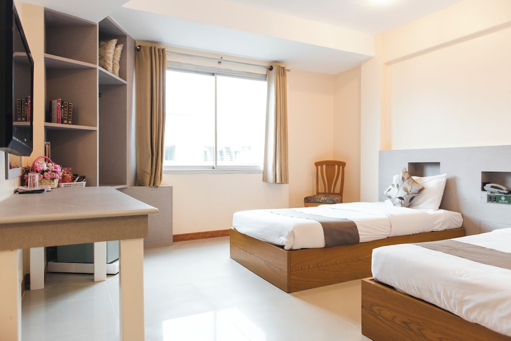 K.S. Pavilion Hotel 21/50