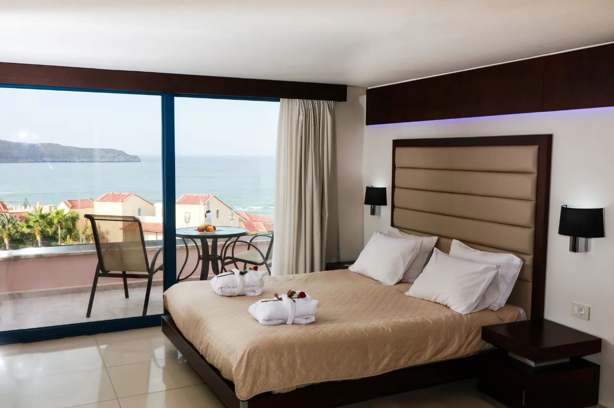 DOUBLE ROOM SIDE SEA VIEW