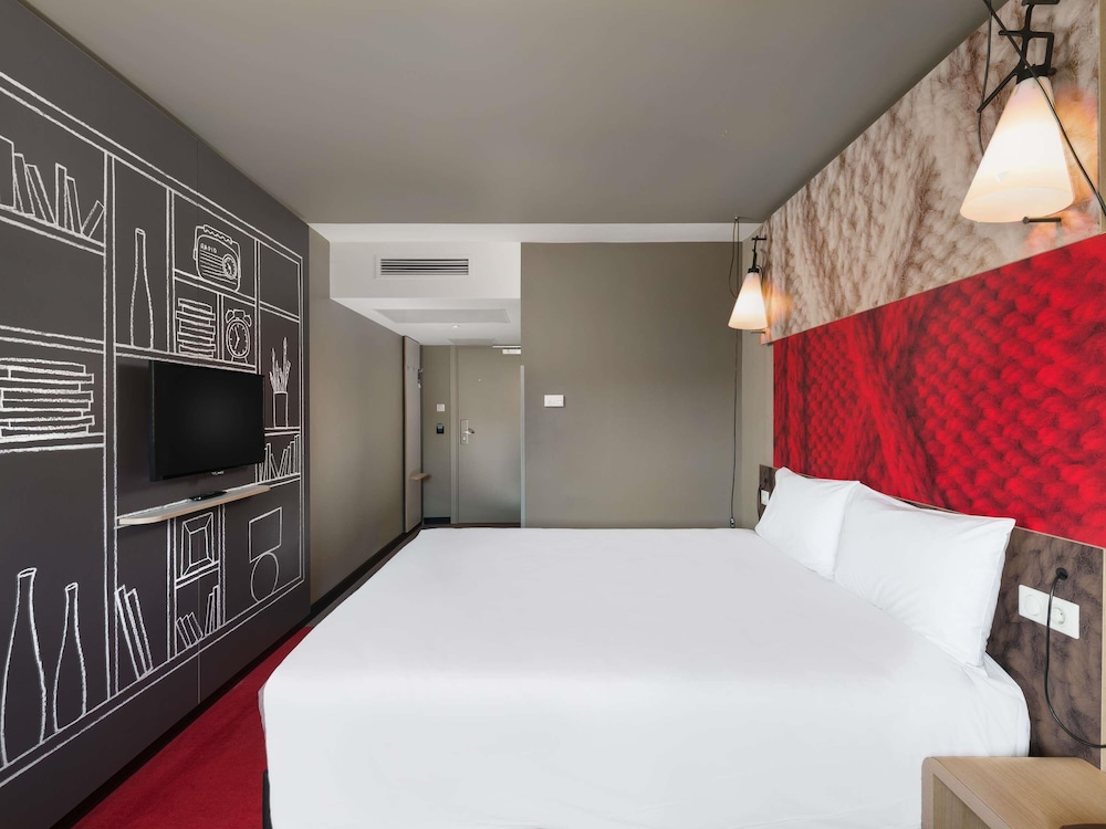 PREMIUM, DOUBLE BED, SOFA