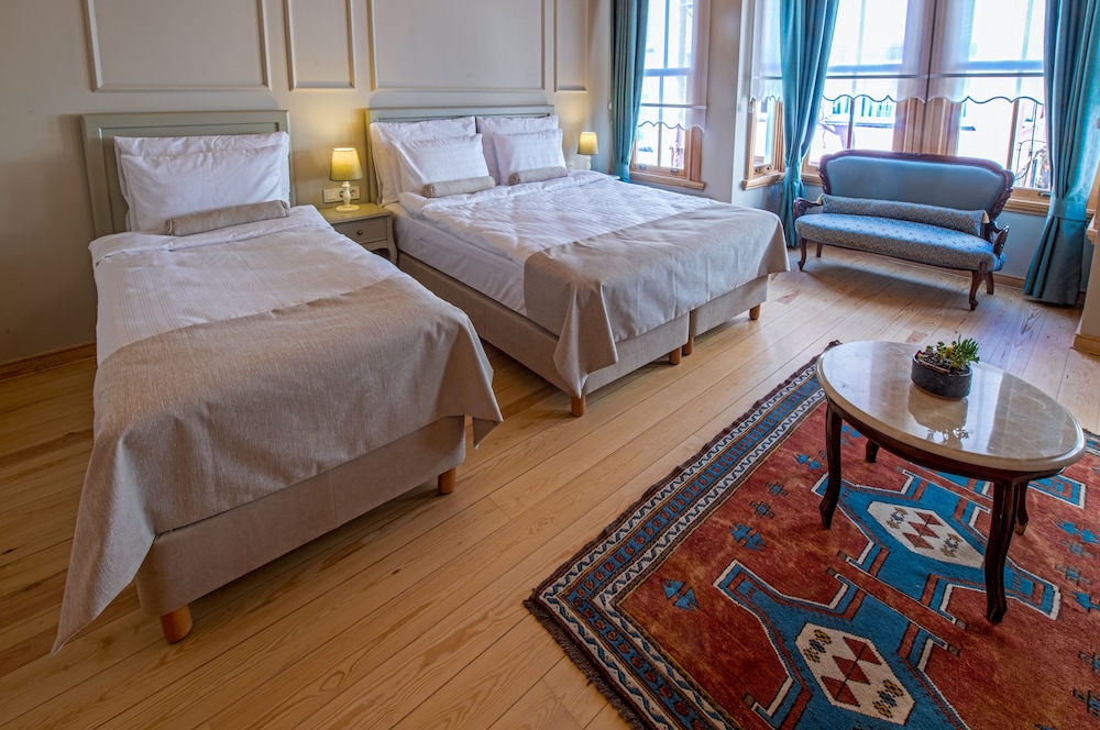 Ikiz Konak Boutique Hotel 7/30