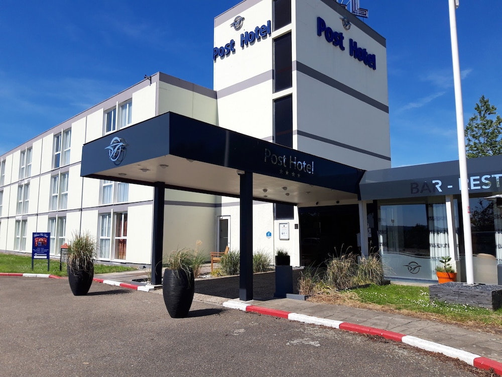 Globales Post Hotel Wellness 8/72