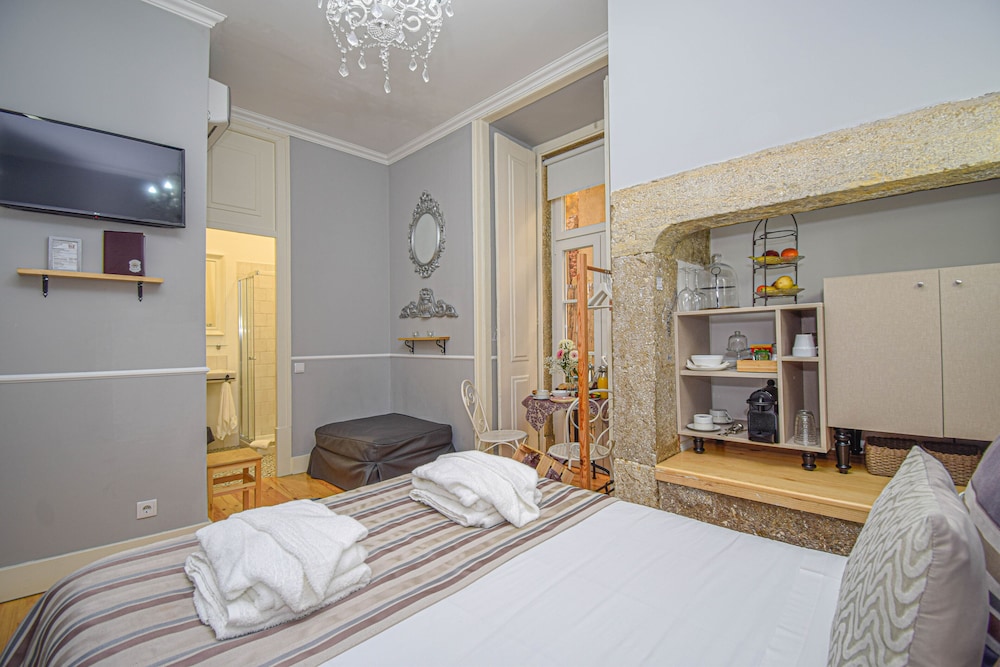 B In Lisbon Downtown Suites 9/51