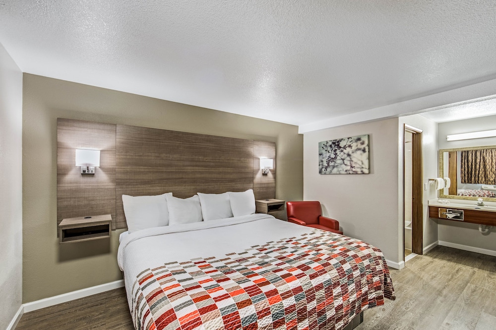 Ramada by Wyndham Medford Airport North 16/47