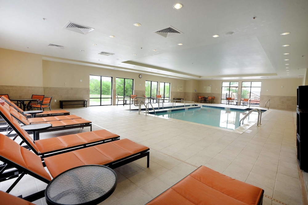Hampton Inn Suites Ponca City Ok 40/43