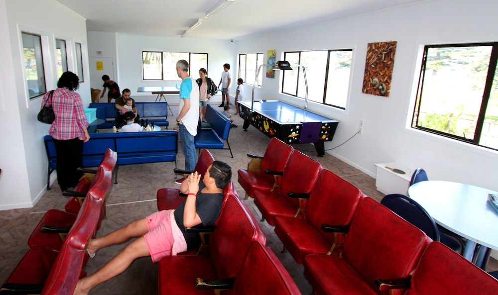 Waikanae Beach TOP 10 Holiday Park 24/50