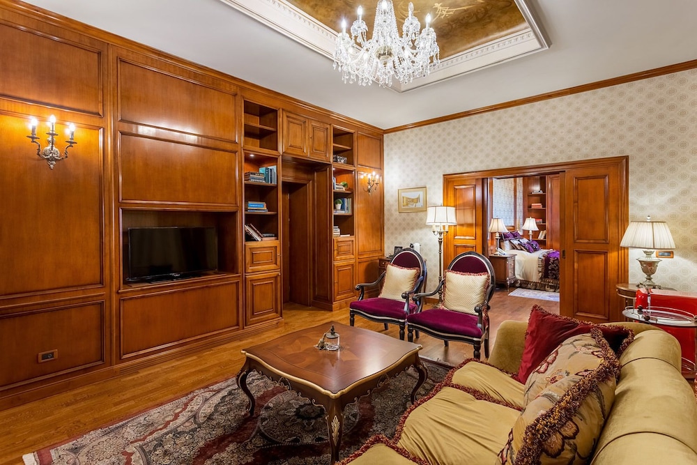 Suter Palace Boutique Hotel 42/69