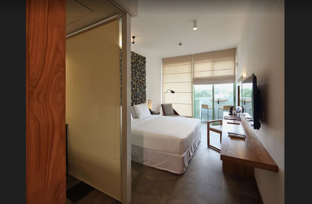Hotel Me Colombo 30/65