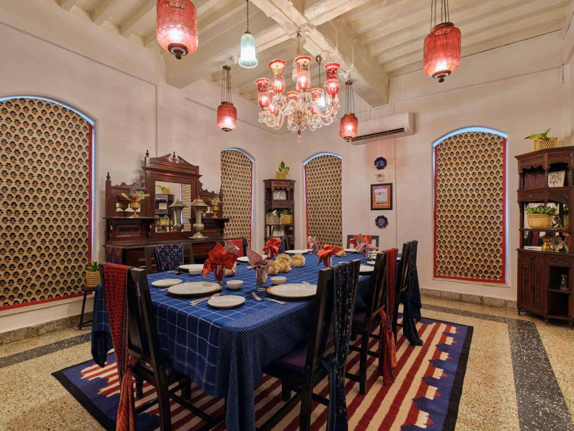 JuSTa Luxe Diwan's Bungalow Ahmedabad 28/36